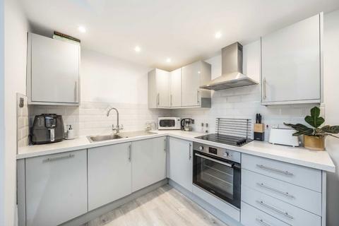 1 bedroom flat for sale, Edbrooke Road, Maida Vale W9