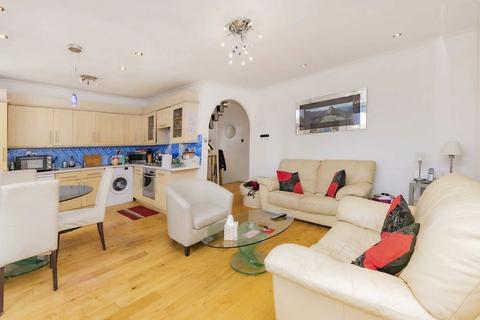 3 bedroom flat for sale, Sutherland Avenue, Maida Vale W9