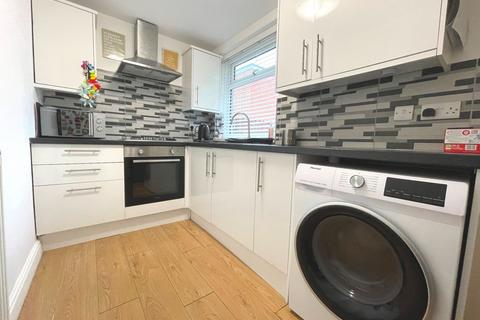 2 bedroom terraced house to rent, Pine Street, Chester Le Street, DH3