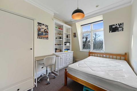 4 bedroom flat for sale, Grantully Road, Maida Vale W9