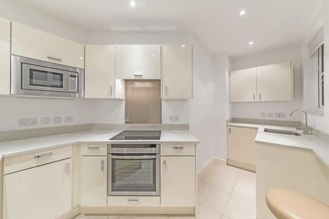 4 bedroom flat for sale, Hall Road, London NW8