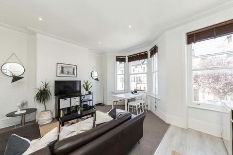 2 bedroom flat to rent, Saltram Crescent, Maida Vale W9