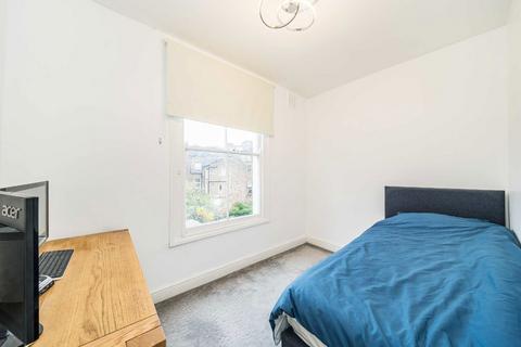 2 bedroom flat to rent, Saltram Crescent, London W9