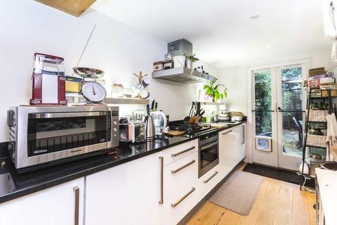 2 bedroom flat to rent, Clarendon Gardens, Maida Vale W9