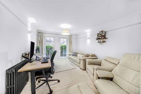 2 bedroom flat for sale, Daventry Street, London NW1