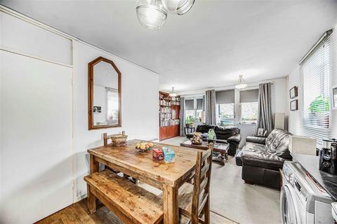 2 bedroom flat for sale, Harewood Avenue, London NW1