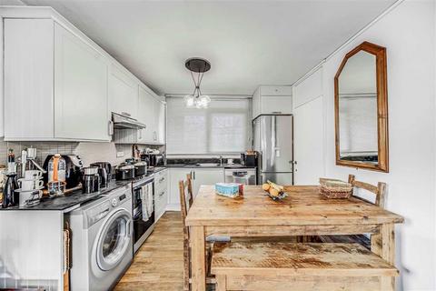 2 bedroom flat for sale, Harewood Avenue, London NW1