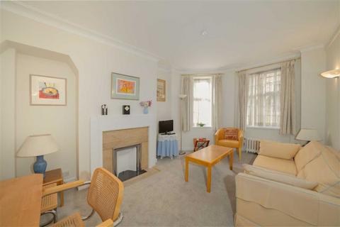 2 bedroom flat for sale, Devonshire Street, London W1W