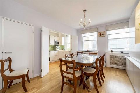 3 bedroom flat for sale, Welbeck Street, London W1G