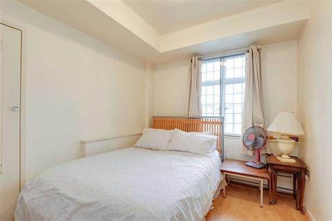 2 bedroom flat for sale, Allsop Place, London NW1