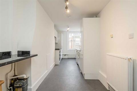 2 bedroom flat to rent, Wimpole Street, London W1G