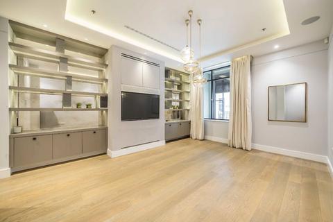 2 bedroom flat to rent, Arlington Street, London SW1A