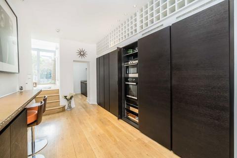 2 bedroom flat to rent, Lancashire Court, London W1S