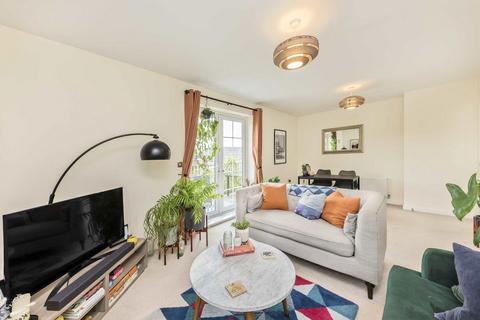 2 bedroom flat for sale, Coppetts Road, London N10