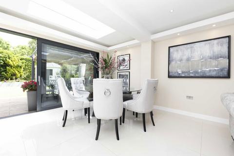 6 bedroom house for sale, Colney Hatch Lane, London N10