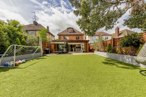 6 bedroom house for sale, Colney Hatch Lane, London N10