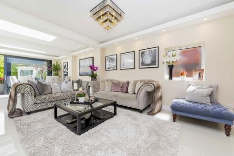 6 bedroom house for sale, Colney Hatch Lane, London N10