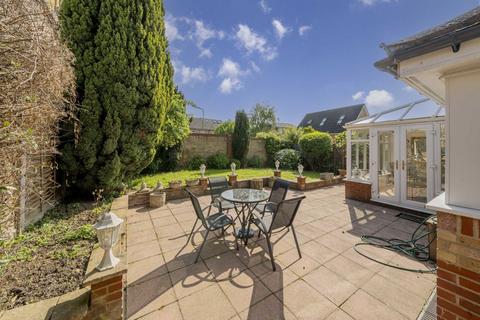 4 bedroom house for sale, Catterick Close, London N11