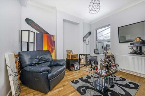 4 bedroom house for sale, Hertford Road, London N2