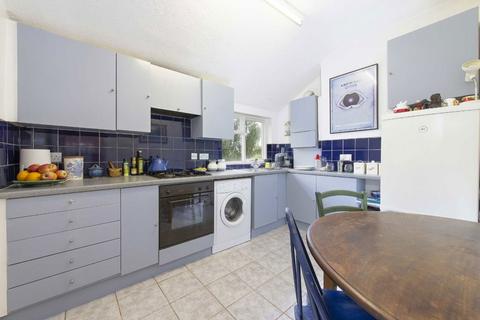 2 bedroom flat for sale, Muswell Hill Road, London N10