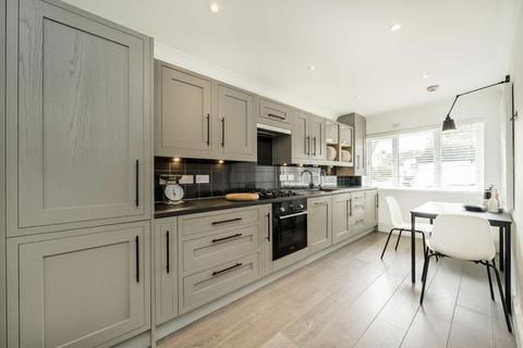 5 bedroom semi-detached house for sale, Osier Crescent, London N10