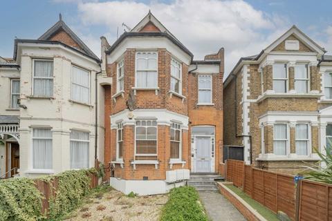 1 bedroom flat for sale, Colney Hatch Lane, London N10