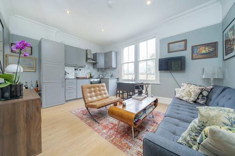 1 bedroom flat for sale, Colney Hatch Lane, London N10