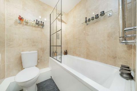 1 bedroom flat for sale, Colney Hatch Lane, London N10