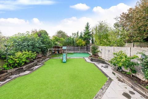 5 bedroom detached house for sale, Powys Lane, London N14