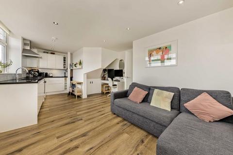 1 bedroom flat for sale, Colney Hatch Lane, London N10