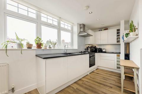 1 bedroom flat for sale, Colney Hatch Lane, London N10