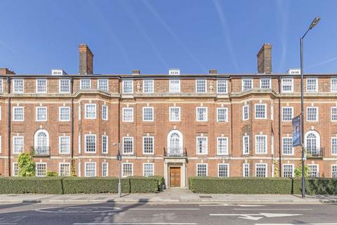 3 bedroom flat to rent, Fortis Green, London N10