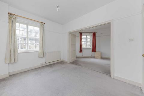 3 bedroom flat to rent, Fortis Green, London N10