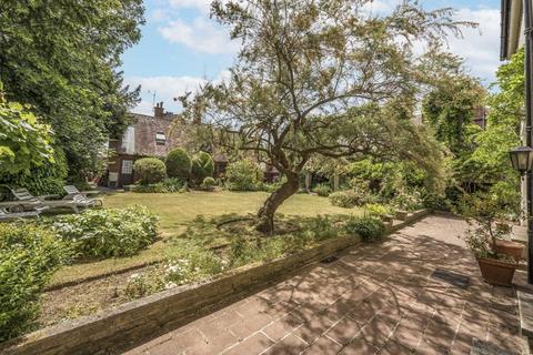 8 bedroom detached house for sale, Fortis Green, London N10