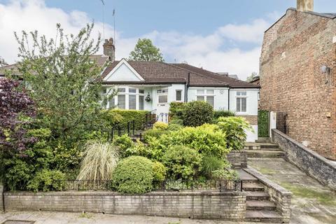 4 bedroom bungalow for sale, Victoria Road, London N22