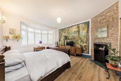 201 Victoria Road, Wood Green, London, N22 7XH