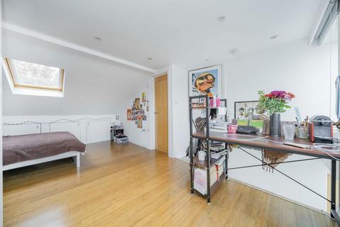 2 bedroom flat for sale, Muswell Road, London N10