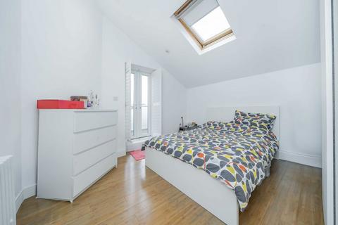 2 bedroom flat for sale, Muswell Road, London N10