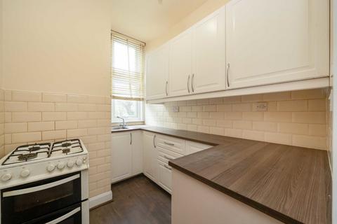 1 bedroom flat for sale, Oakleigh Road South, London N11