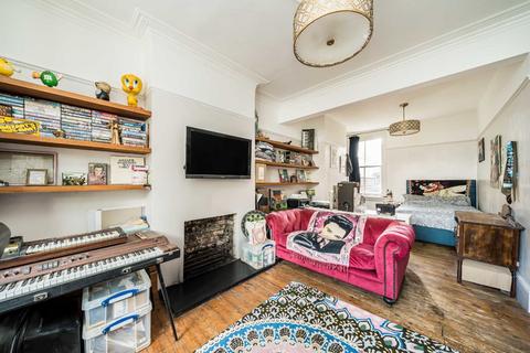 5 bedroom terraced house for sale, Greenham Road, London N10