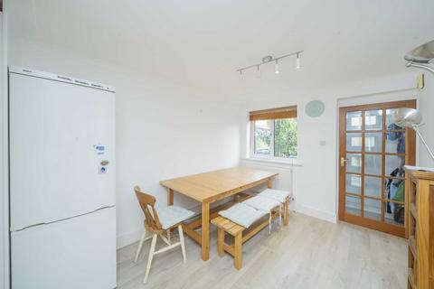 3 bedroom terraced house for sale, Marshalls Close, London N11