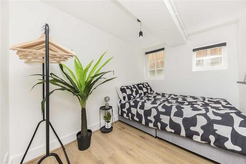 2 bedroom flat for sale, Pepys Road, London SE14