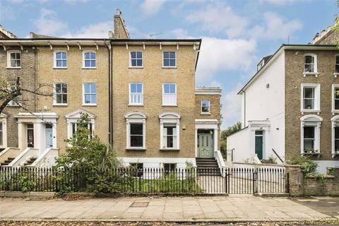 3 bedroom flat for sale, Manor Avenue, London SE4