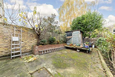 3 bedroom semi-detached house for sale, Bolden Street, London SE8