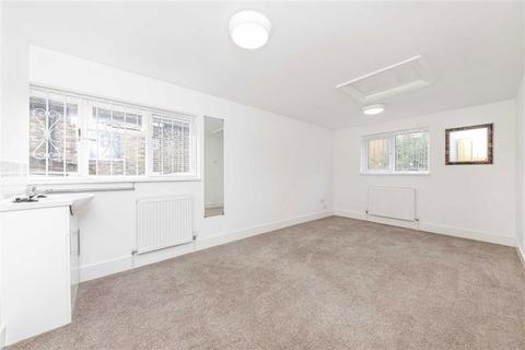 3 bedroom semi-detached house for sale, Bolden Street, London SE8