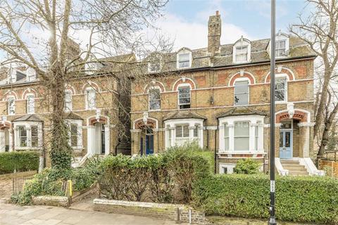 2 bedroom flat for sale, Pepys Road, London SE14