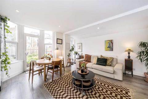 2 bedroom flat for sale, Finland Road, London SE4