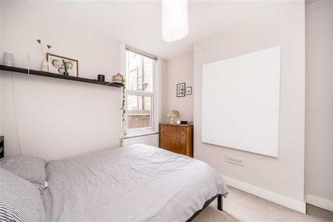 2 bedroom flat for sale, Finland Road, London SE4