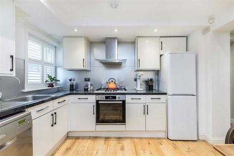 2 bedroom flat for sale, Arbuthnot Road, London SE14