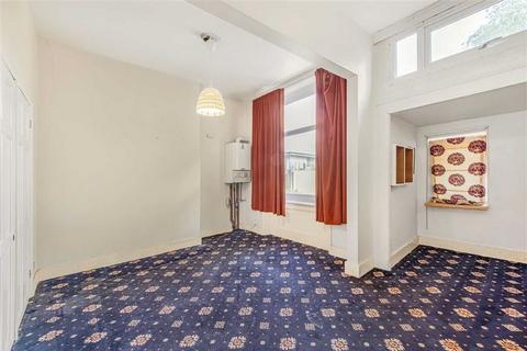 1 bedroom flat for sale, New Cross Road, London SE14